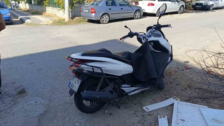 Motosikletle Çarpışan Otomobilin Kadın Sürücüsü, Alkolmetreyi Üflerken Gözyaşlarını Tutamadı