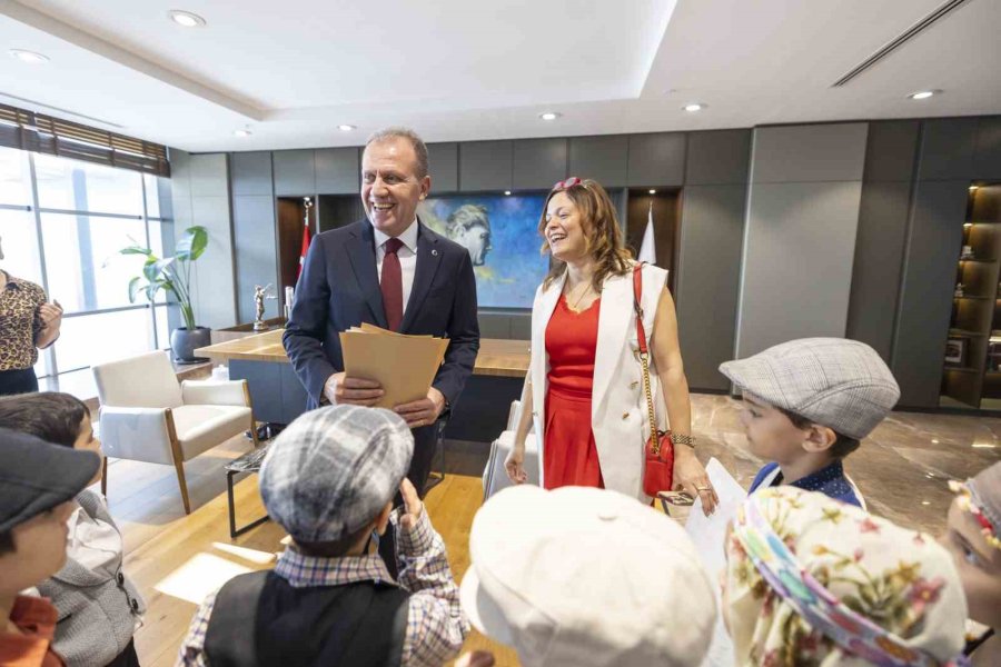 Öğrenciler, Cumhuriyet Coşkusunu Başkan Seçer’le Paylaştı