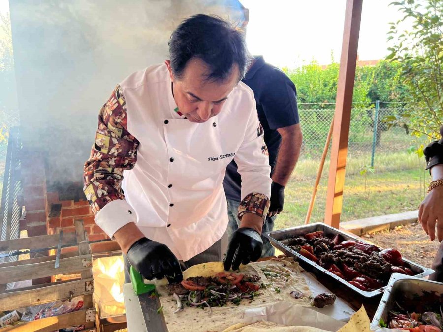 Ünlü Şef Fikret Özdemir’den Huzurevi Sakinlerine Lezzet Dolu Ziyafet