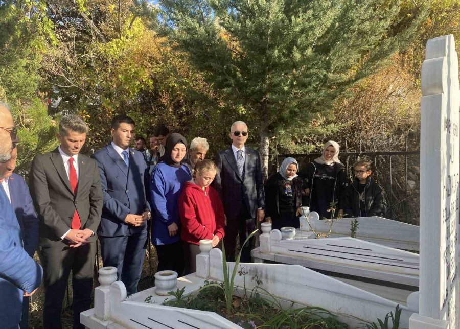 Ermenek’teki Maden Faciasında Hayatını Kaybeden İşçiler Mezarları Başında Anıldı