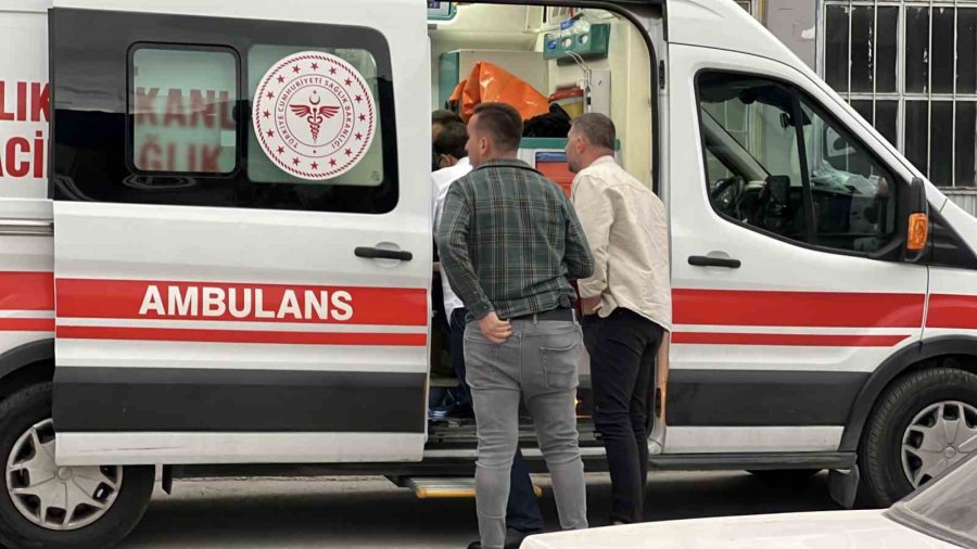 İş Yerine Gelip Tüfekle Rastgele Ateş Etti: 12 Yaralı