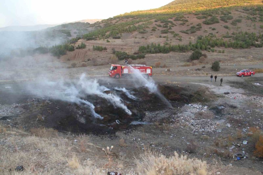 Beyşehir’de Ormanlık Alan İçerisinde Çıkan Yangın Paniğe Neden Oldu