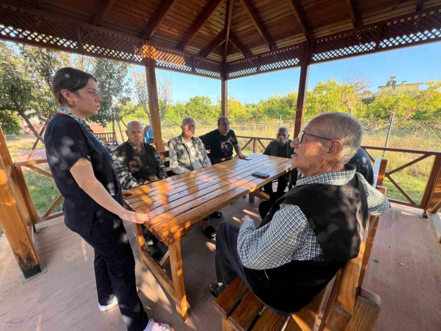 Ünlü Şef Fikret Özdemir’den Huzurevi Sakinlerine Lezzet Dolu Ziyafet