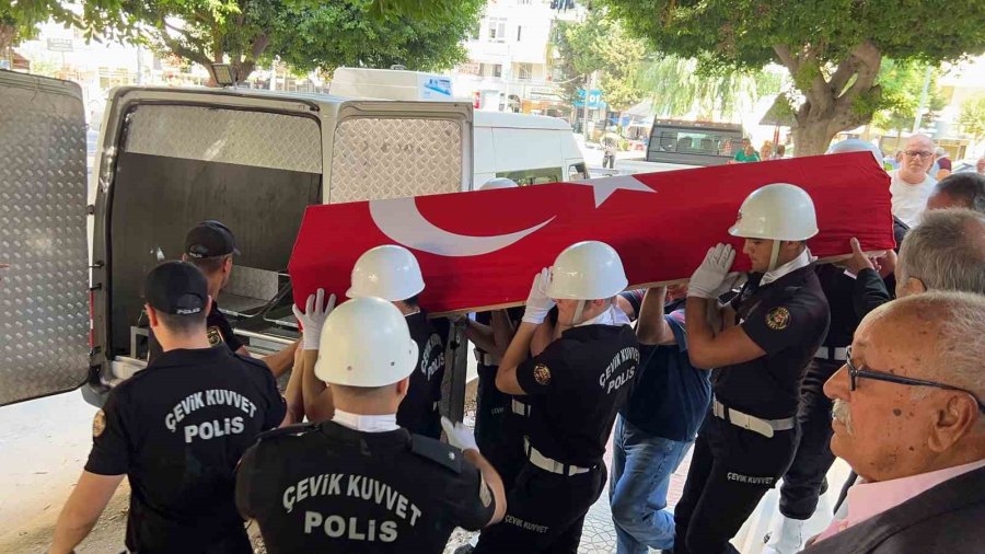 Şehit Emniyet Müdürü Altuğ Verdi’nin Babası Mersin’de Toprağa Verildi