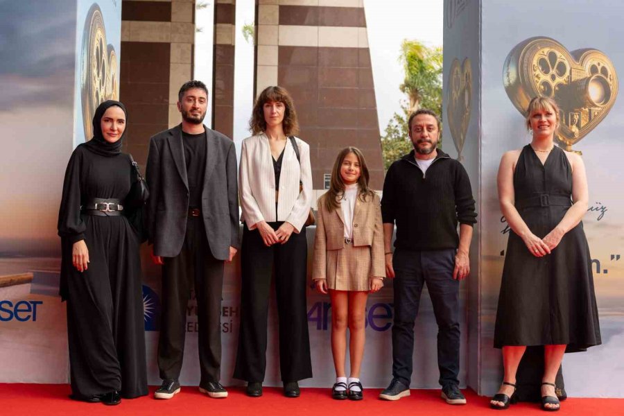 Ulusal Yarışmanın İki Finalisti Antalya’da Seyirciyle Buluştu