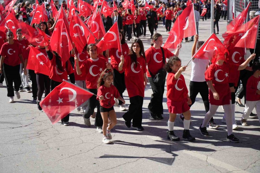 Antalya’da Cumhuriyet’in 102’nci Yılı Kutlamaları