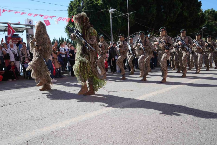 Antalya’da Cumhuriyet’in 102’nci Yılı Kutlamaları