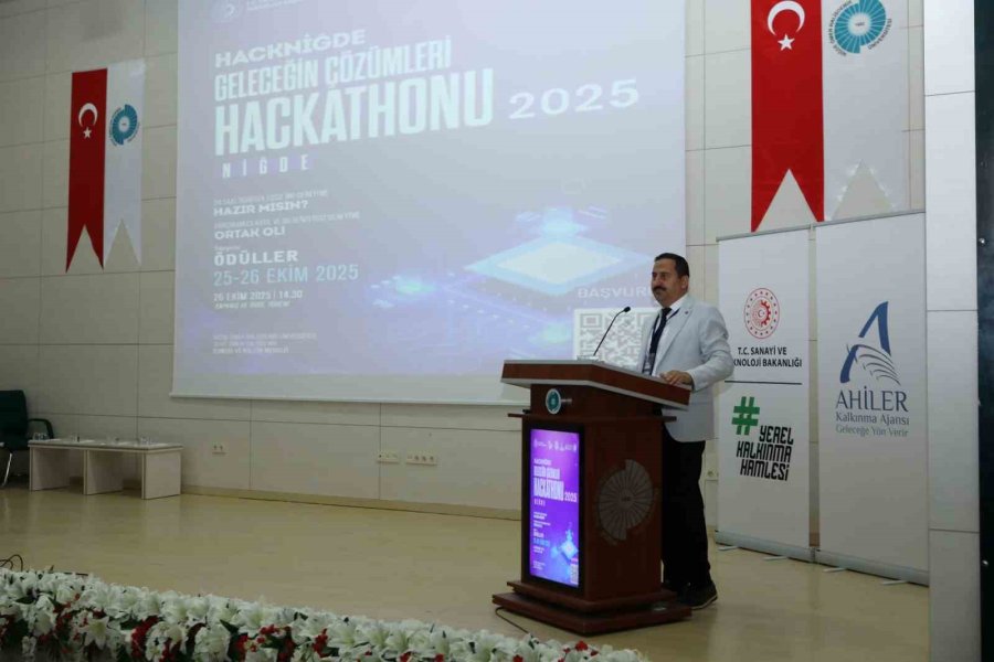 Hackniğde 2025: Geleceğin Çözümleri Hackathonu Başarıyla Tamamlandı