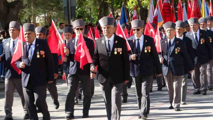 Konya’da 29 Ekim Kutlamaları