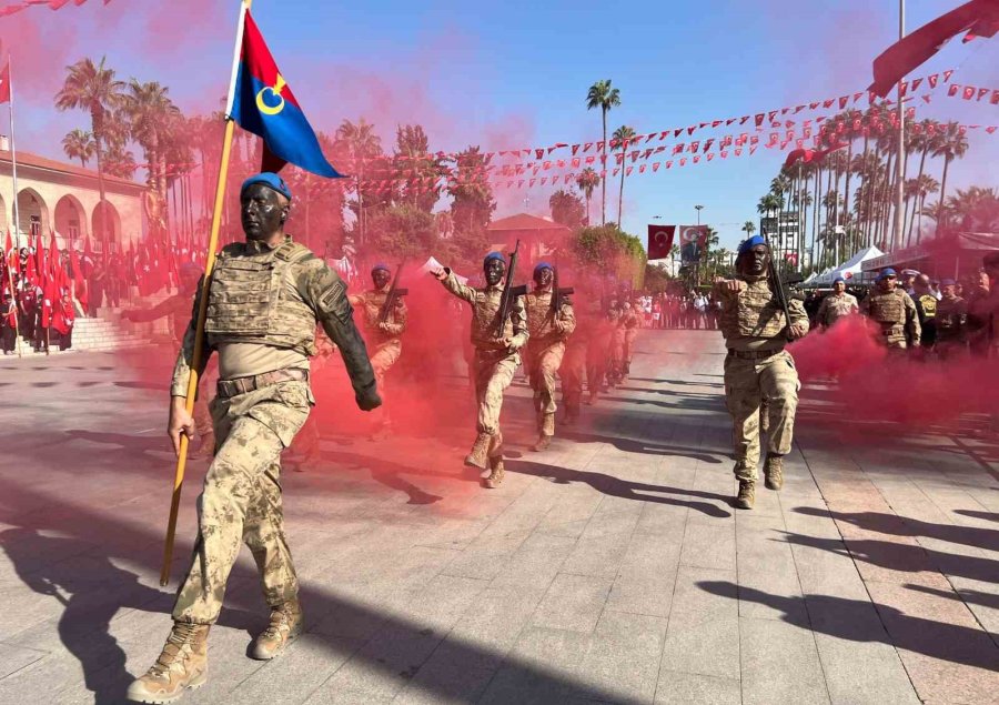 Mersin’de Cumhuriyet Bayramı Renkli Gösterilerle Kutlandı