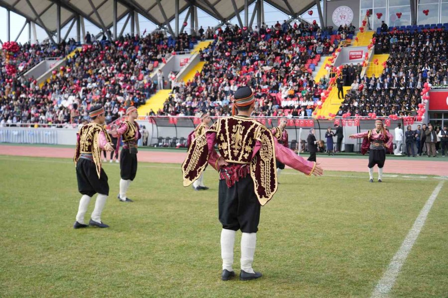 Niğde’de Cumhuriyet’in 102. Yılı Coşkuyla Kutlandı