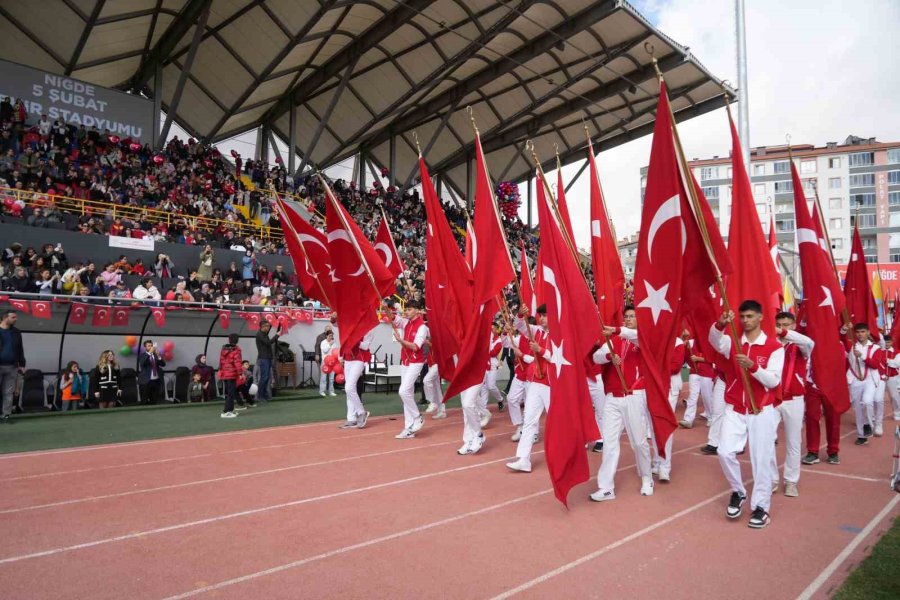 Niğde’de Cumhuriyet’in 102. Yılı Coşkuyla Kutlandı