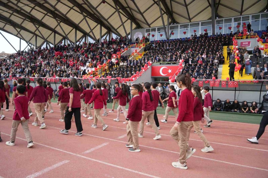 Niğde’de Cumhuriyet’in 102. Yılı Coşkuyla Kutlandı