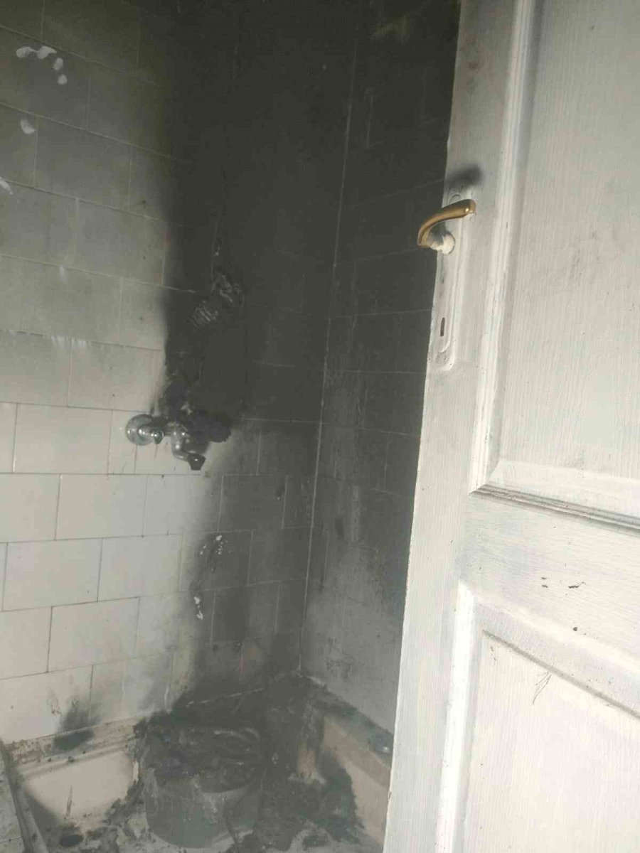 Alanya’da Evin Banyosunda Çıkan Yangın Korkuttu