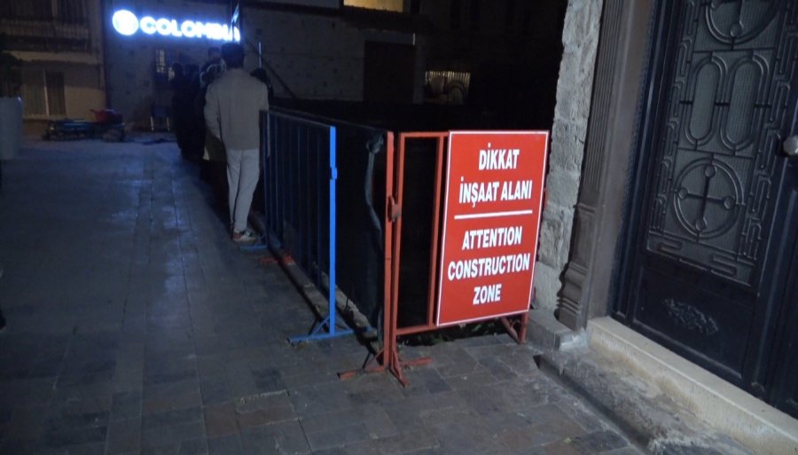 Antalya’da 4 Metrelik İnşaat Çukuruna Düşen Turist İtfaiye Tarafından Kurtarıldı