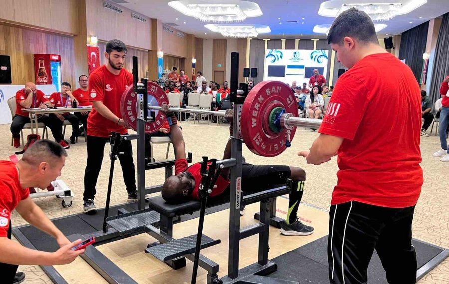 Görme Engelliler Dünya Halter Şampiyonası Mersin’de Başladı