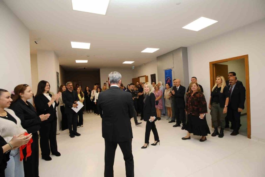 Akdeniz Üniversitesi Kütüphanesi Yüzde 30 Büyüdü