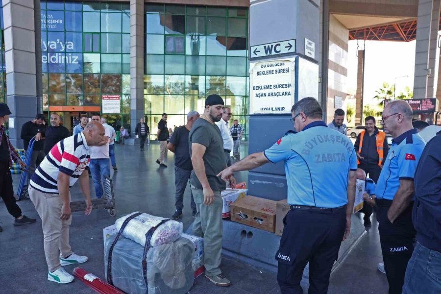 Tayland’tan Süs Balıkları, Tokat’tan Horoz, İstanbul’dan Kalkan Balığı