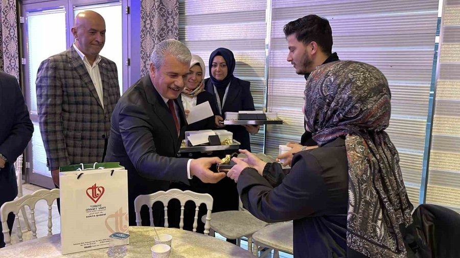 Konya’da 35 Çift Törenle Dünyaevine Girdi