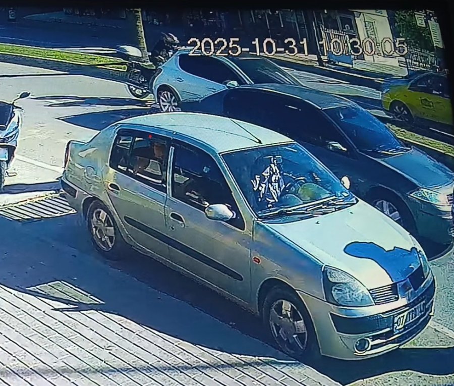 Otomobile Arkadan Çarpan Motosiklet Sürücüsü Yaralandı