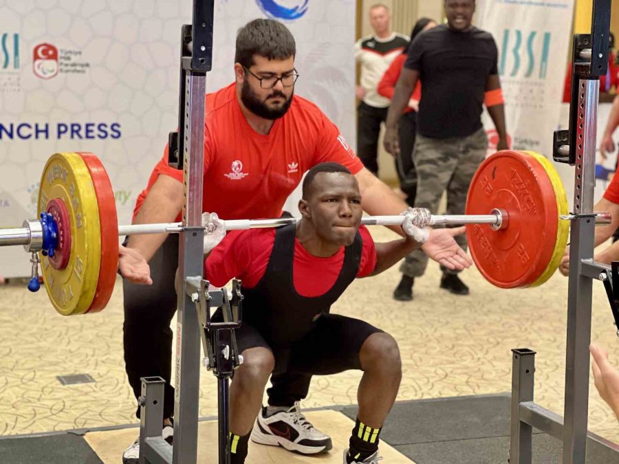 Görme Engelliler Dünya Halter Şampiyonası, Mersin’de Sürüyor