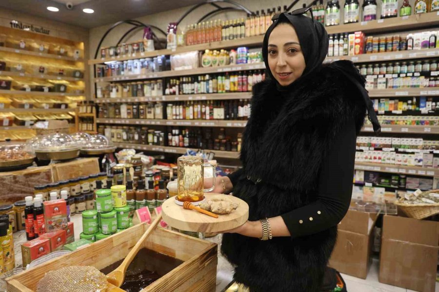 Boğaz Enfeksiyonuna Karşı Zencefil Ve Bal Karışımı