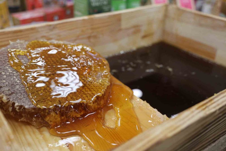 Boğaz Enfeksiyonuna Karşı Zencefil Ve Bal Karışımı