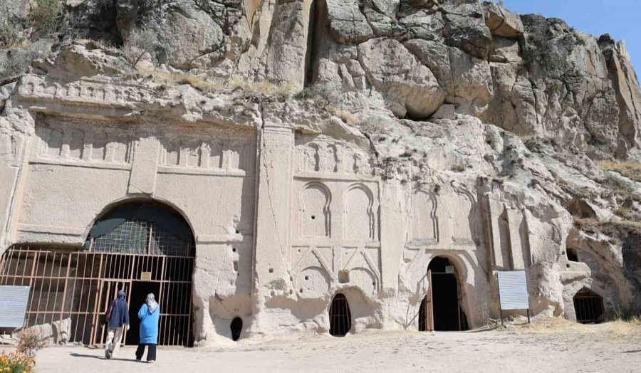 12. Yüzyılda İnşa Edilen Bezirhane Görenleri Hayran Bırakıyor