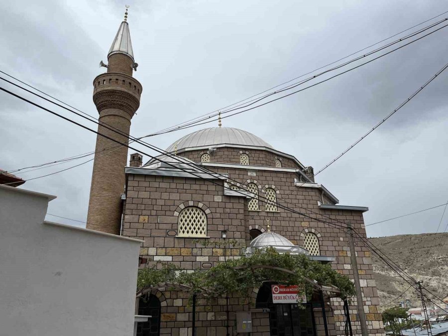 Mahallenin 60 Yıllık Ahşap Ustası