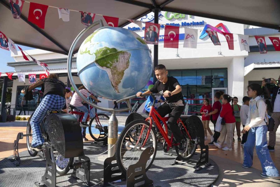 Mersin’de Çocuklar Ve Gençler İçin Bilim Dolu Gün