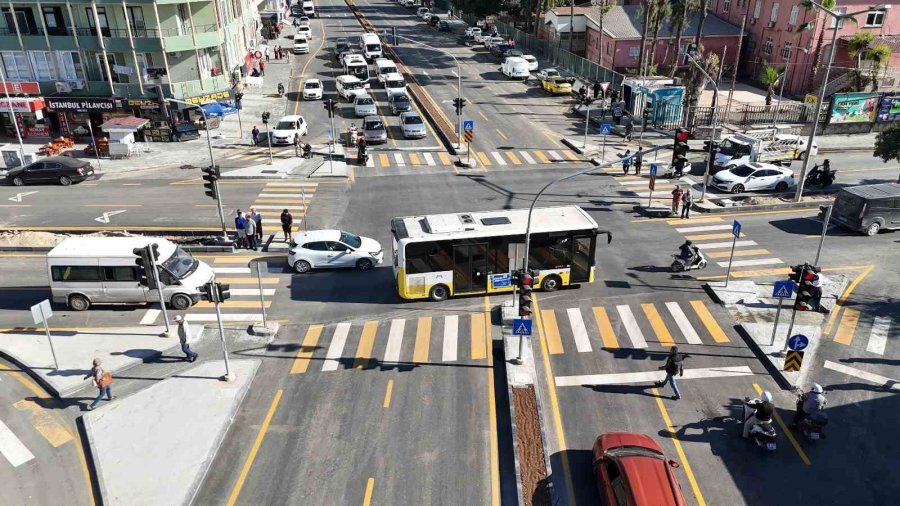Tarsus’ta Kavşak Düzenlemesi İle Trafik Nefes Aldı