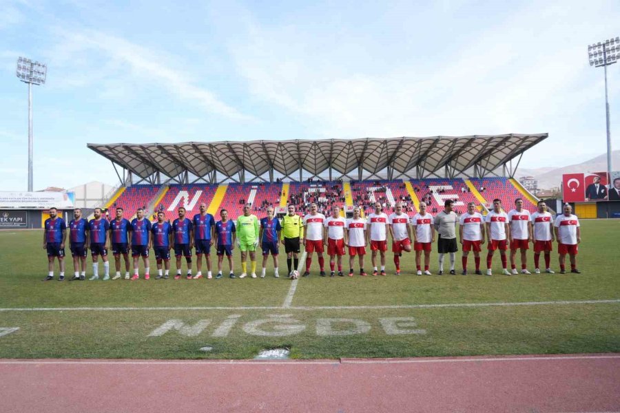 Futbolun Efsane İsimleri Niğde’de Buluştu