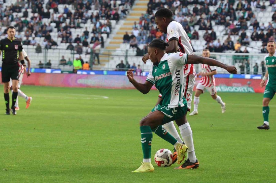 Trendyol Süper Lig: Konyaspor: 0 - Samsunspor: 2 (ilk Yarı)