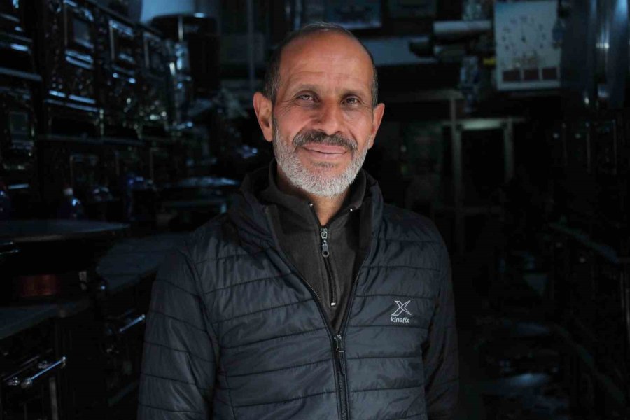 Soba Satıcıları Havaların İyice Soğumasını Bekliyor