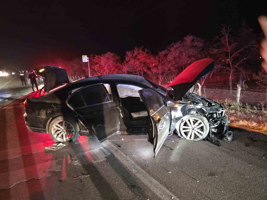 Ak Parti Karaman Milletvekili Selman Oğuzhan Eser Trafik Kazası Geçirdi