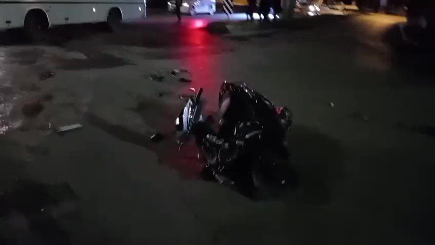 Trafik Kazasında Sürücülerden Birisi Kaçtı, Diğeri Alkollü Çıktı