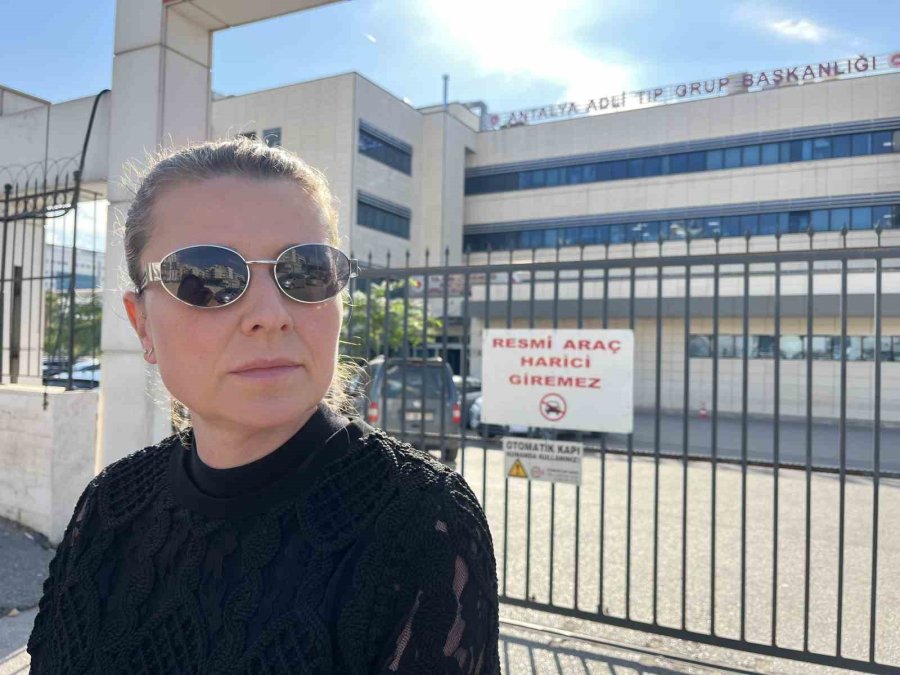 Karaciğer Nakli Sonrası Estetik Operasyonun Alman Kadını Hayattan Kopardığı İddiası