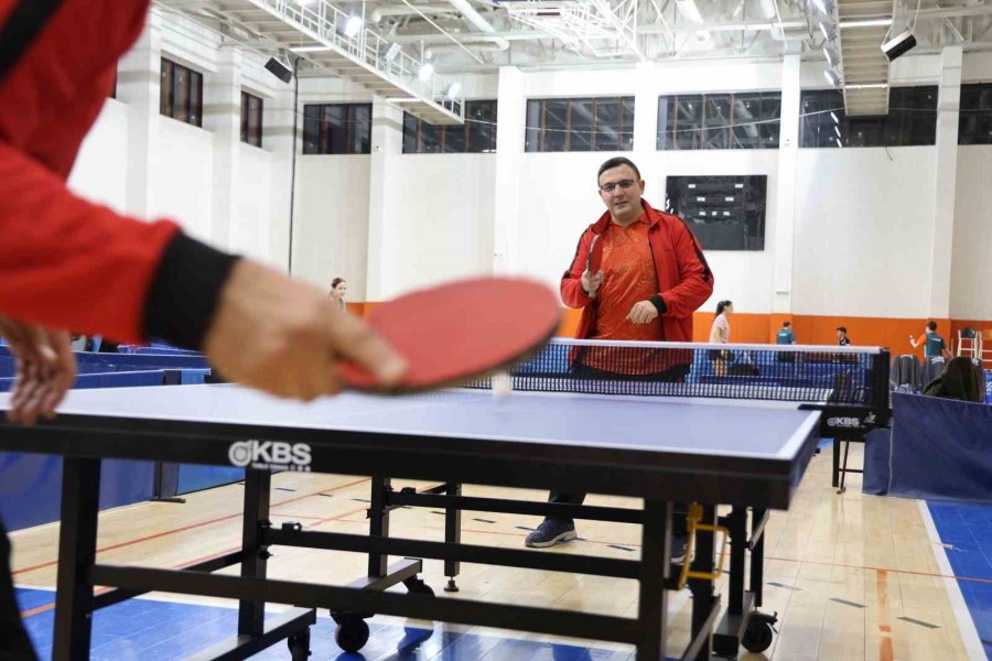 Masa Tenisi Bölge Şampiyonu Aksaray Ekibi, Türkiye Finallerine Hazırlanıyor