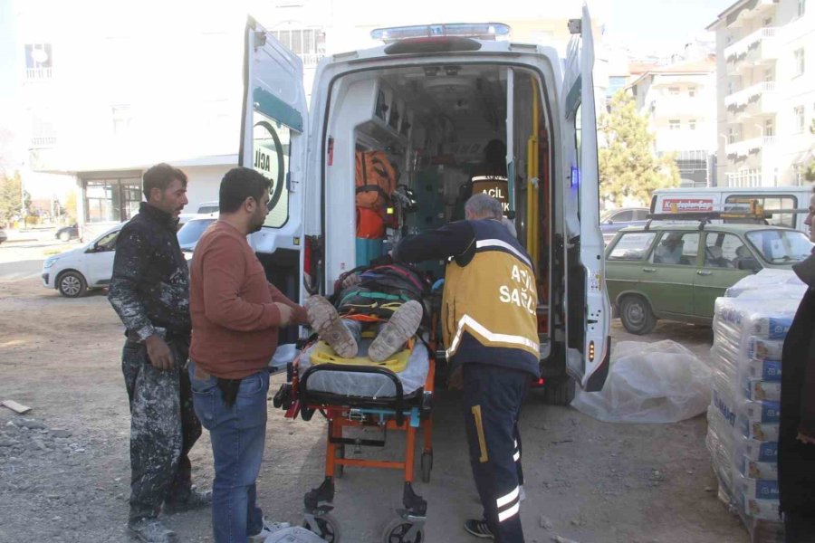 İnşaatta Asansör Boşluğuna Düşen Şahıs Yaralandı