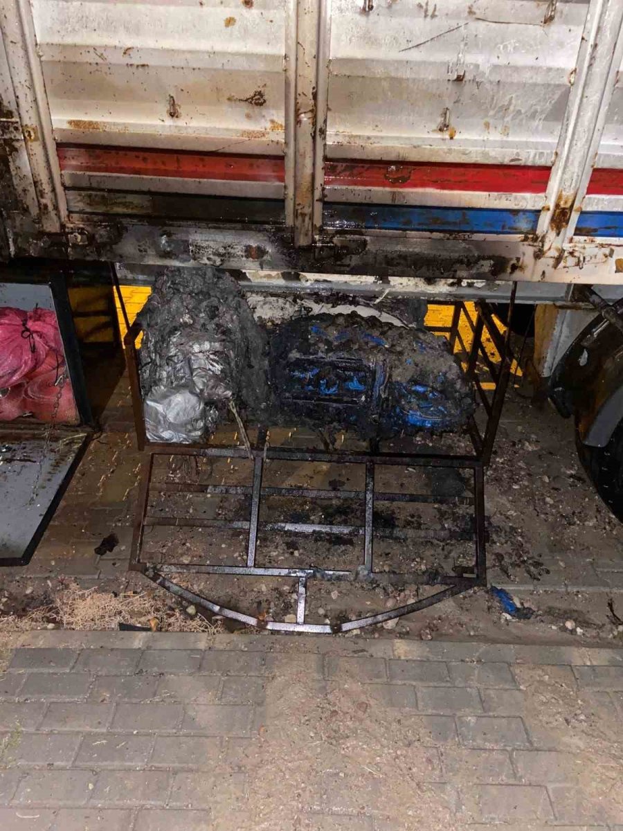 Ev Ve Dorsede Çıkan Yangın Korkuttu