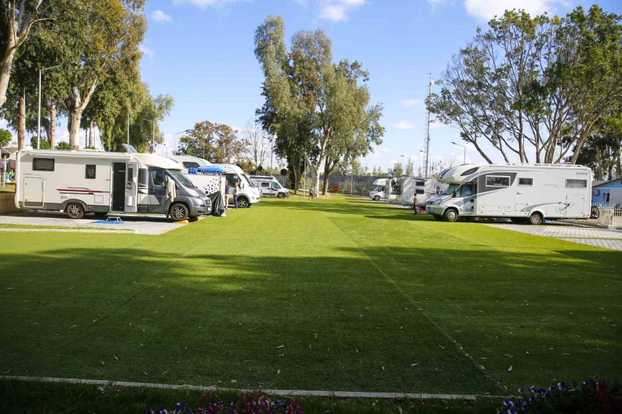 Karavan Park’ta Yaz-kış Tatil Hareketliliği