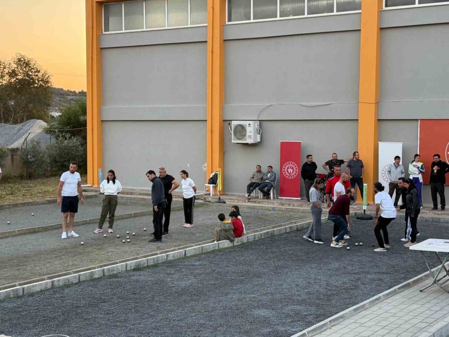 Gazipaşa’da 24 Kasım Öğretmenler Günü’ne Özel Bocce Turnuvası