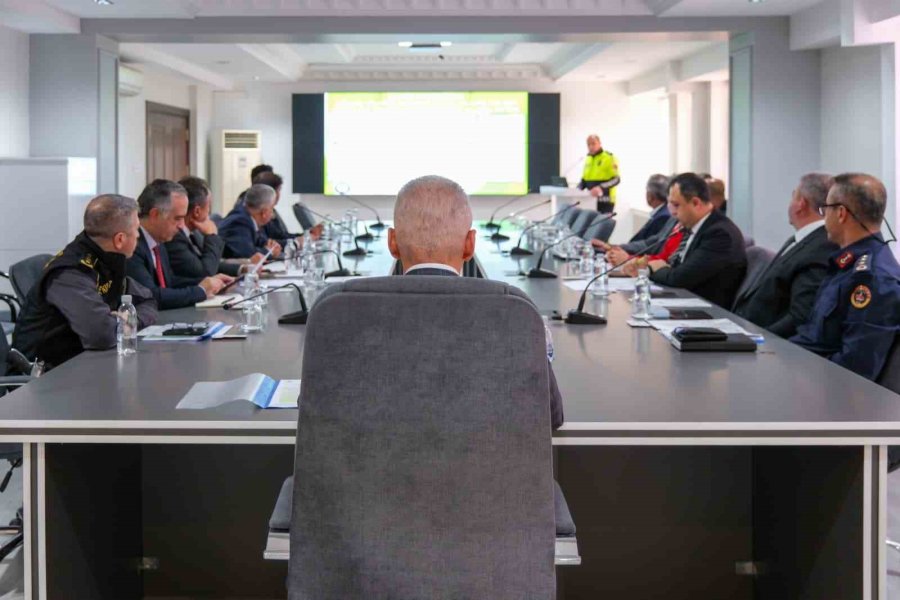 Karaman’da Kış Mevsiminde Alınacak Tedbirler Konuşuldu