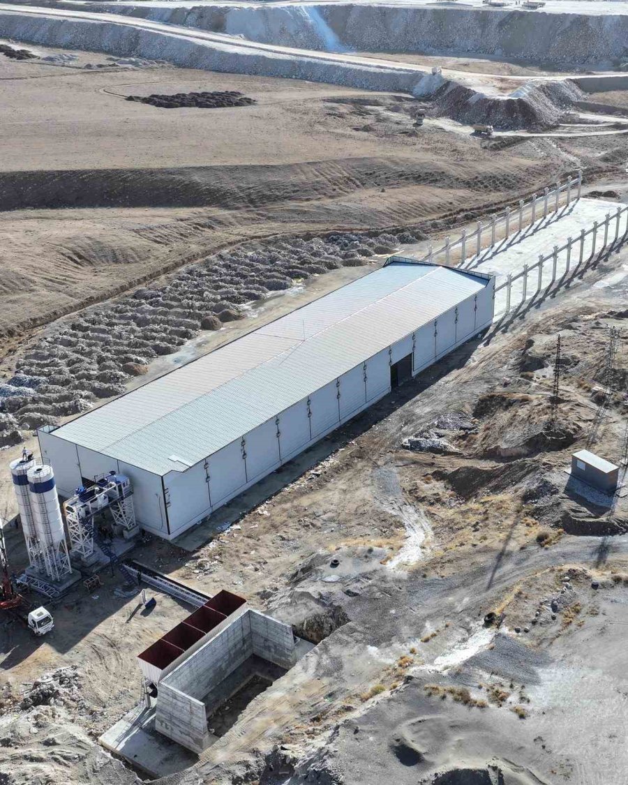 Niğde Belediyesi Kendi Betonunu Ve Taşını Üretecek