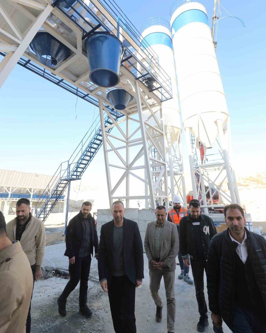 Niğde Belediyesi Kendi Betonunu Ve Taşını Üretecek