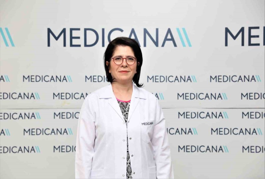 Ciltte Beliren Kırmızı Benlere Dikkat