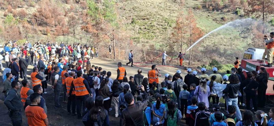 Öğrencilere Yangın Ve Çevre Bilinci Konusunda Yerinde Bilgi Verildi