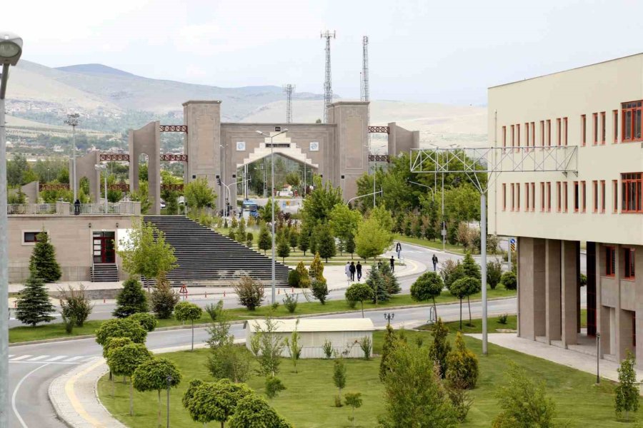 Nöhü İlk Kez Qs Dünya Üniversite Sıralamasında