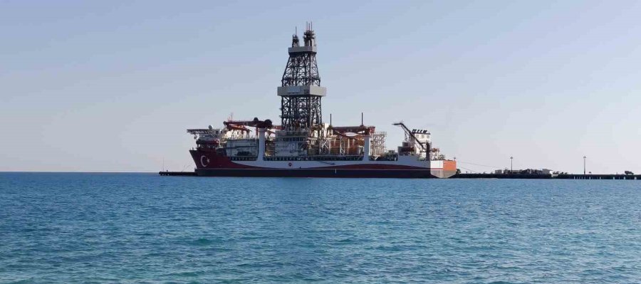 Türkiye’nin 228 Metrelik Denizdeki Yeni Gücü: Türkiye’nin Rengine Boyandı