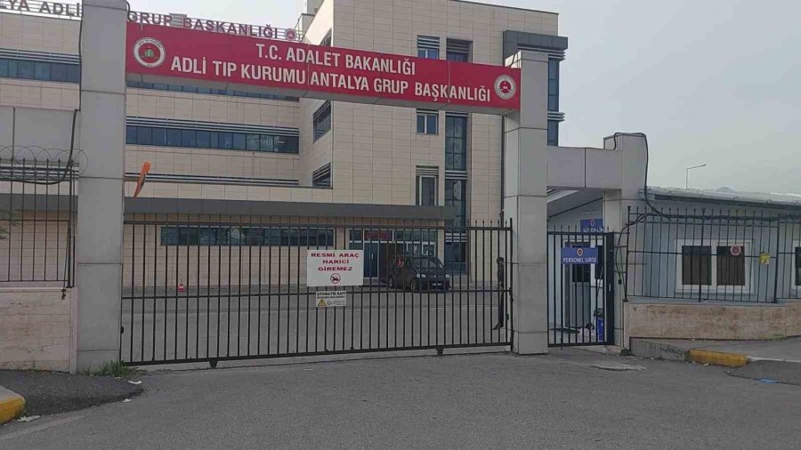 Estetik Ameliyat Sonrası Hayatını Kaybeden Alman Kadının Cenazesi Ülkesine Götürüldü